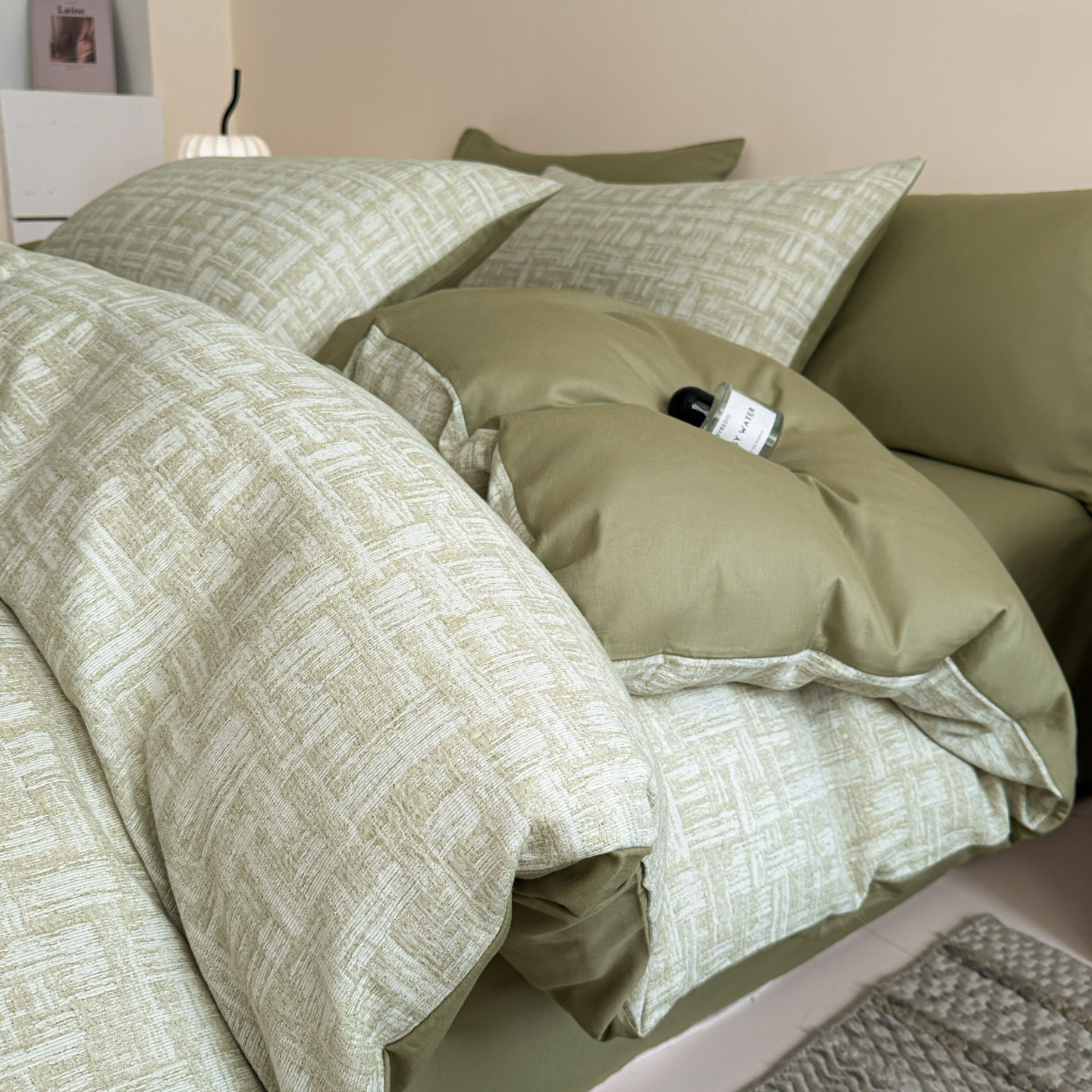 Doble hilo jacquard cama de cuatro piezas de algodón puro algodón cuatro estaciones generales 2025 sábanas cubiertas de lujo ligero