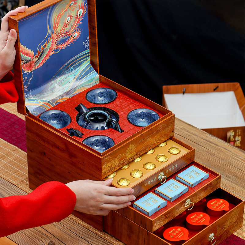 Strict Selection of Hundred Birds Chaofeng Tea Gift Box Zhengshan Small Pu 'er Tea Cinnamon Black Tea Authentic Rock Tea Festival Gift