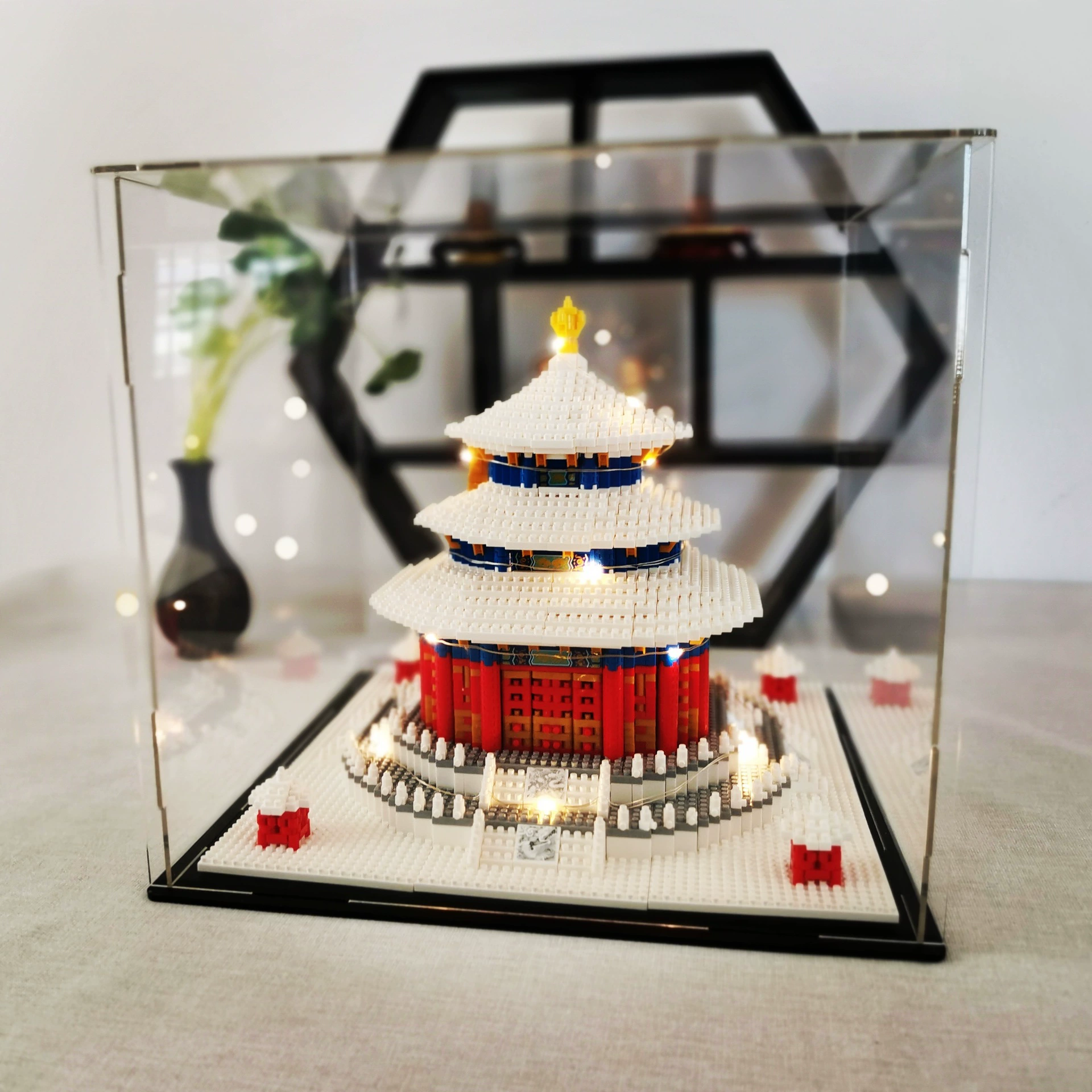 Конструктор (Lego) серия «Замок» — наборы из мелких деталей, модели достопримечательностей (разное количество деталей)