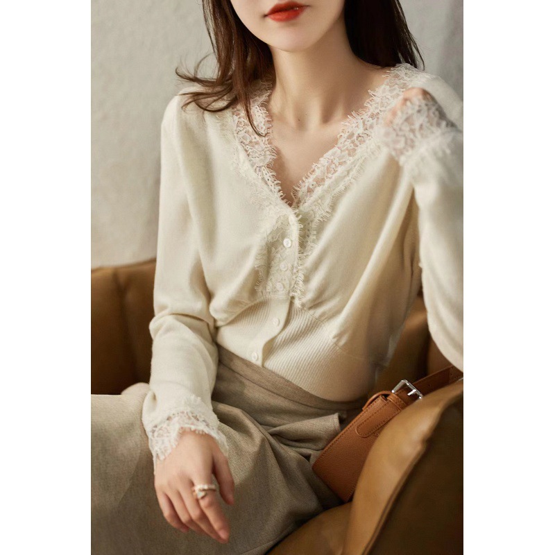 Retro elegant lace knitted autumn demi-season cute cardigan