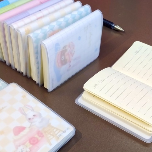 Primary school student stationery small notebook mini cute pocket notebook 100k portable plastic sleeve wholesale