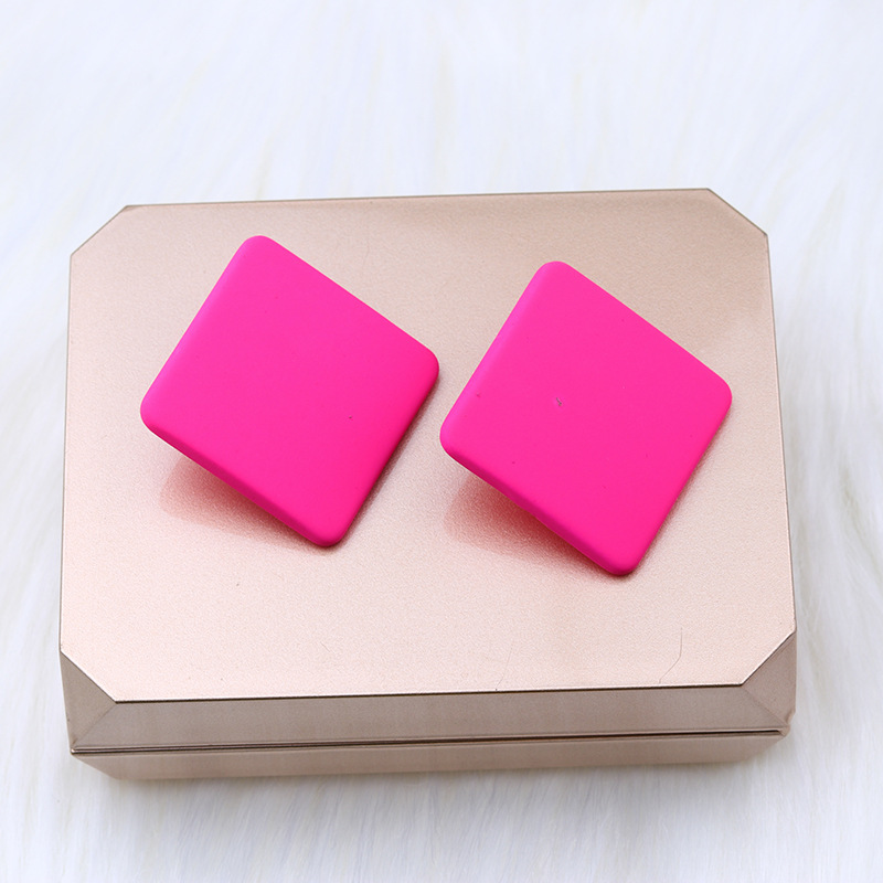 1 Pair Simple Style Geometric Arylic Stoving Varnish Women's Ear Studs display picture 5