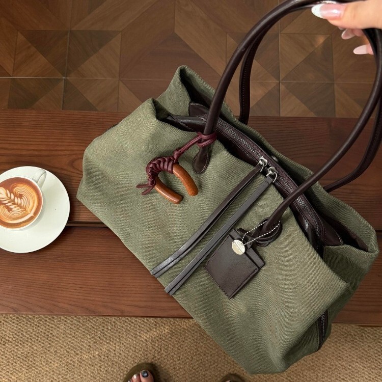 Casual Large-Capacity Vintage Tote Bag for Women, 2026 New Model, Simple and Elegant Handbag, Commuting Shoulder Bag Casual Large-Capacity Vintage Tote Bag for Women, 2026 New Model, Simple and Elegant Handbag, Commuting Shoulder Bag
