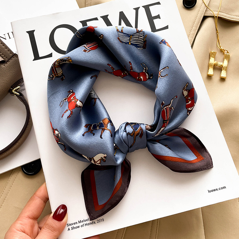 체스판 말-짙은 파란색