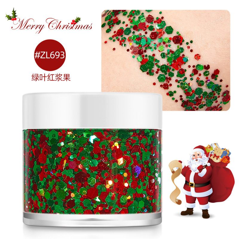 녹색 잎 붉은 열매