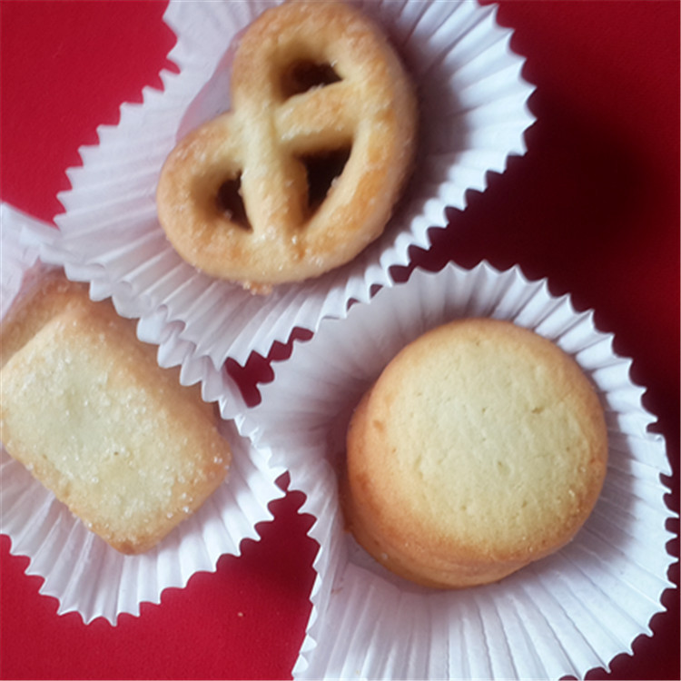 厂家直供食品级蓝罐曲奇纸托  红罐曲奇纸托  白色不透明纸 饼托