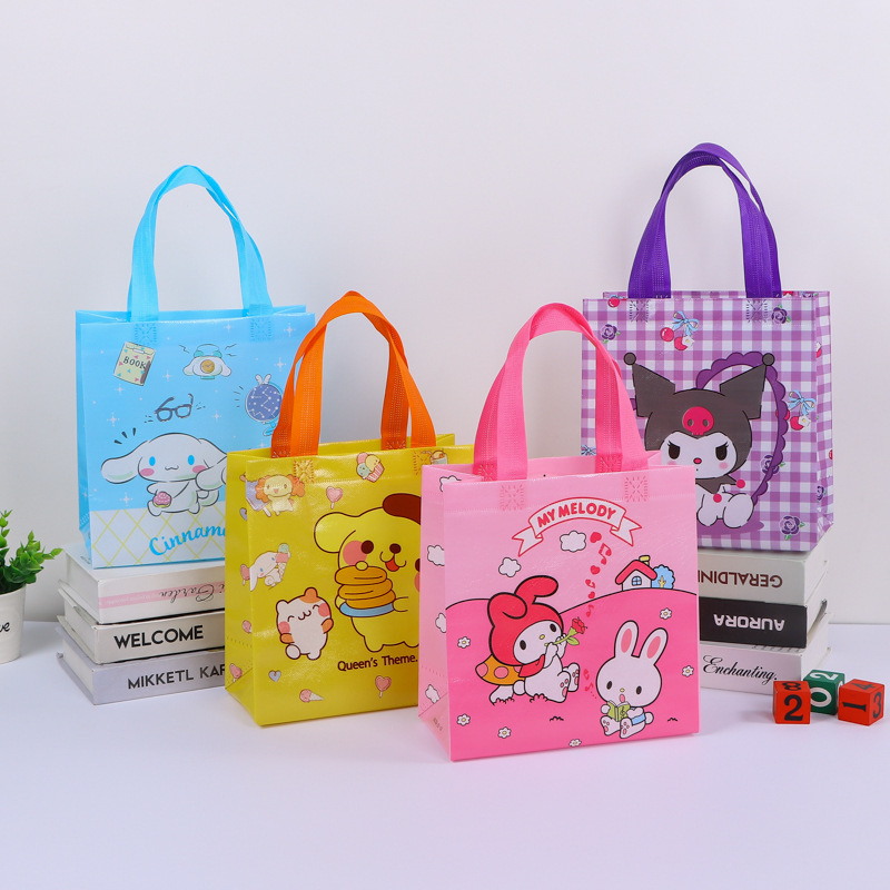 New Sanrio Cartoon Cute Non-woven Portable Shopping Bag Recyclable Portable Children Gift Bag Wholesale