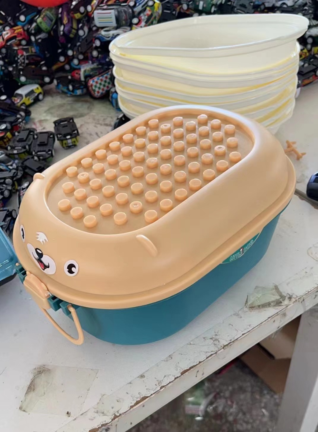 Pequeño barril de pato amarillo caja de almacenamiento de aleación para niños coche de juguete coche niño bebé tire hacia atrás coche inercia 50 unidades
