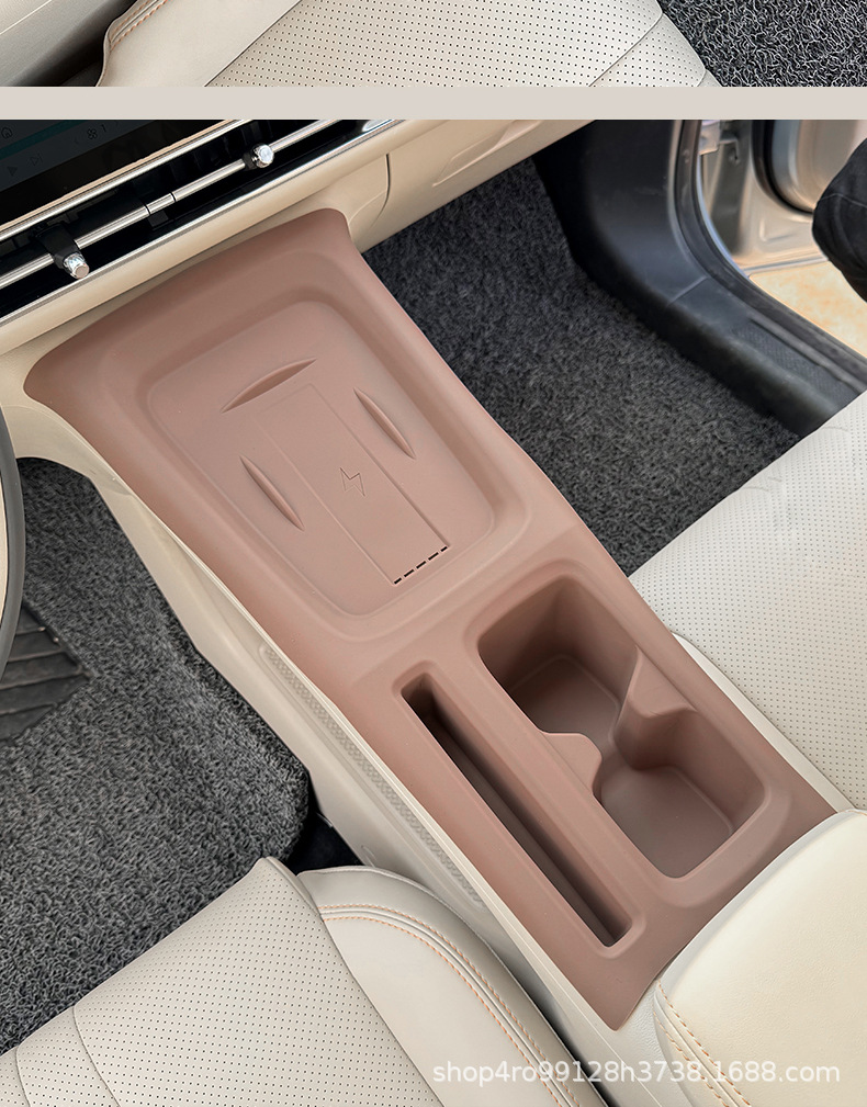 Suitable for Wuling Bingo S Integrated Water Cup Slot Mat, Central Control Storage Box, Anti-Slip Mat, Car Interior Decoration Supplies