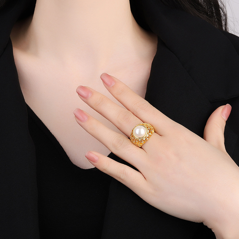 Zhuang Sheng joyas de cobre inferior chapado en oro con incrustaciones de perlas de Concha de Oro Blanco Perla Vintage anillo de diamante hueco 10mm