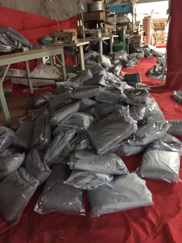 New Universal Car Cover Made of Peva, Sunshade, Rainproof, Waterproof, Sunproof, Dustproof Car Cover