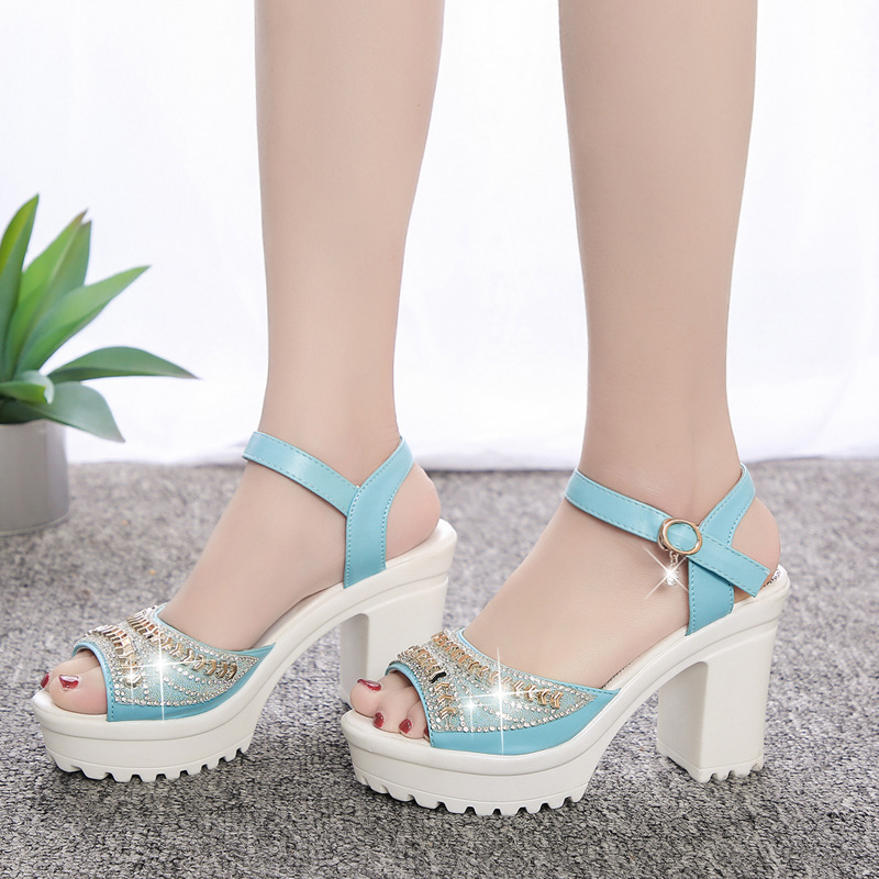 Summer sandals with a strap, Korean style