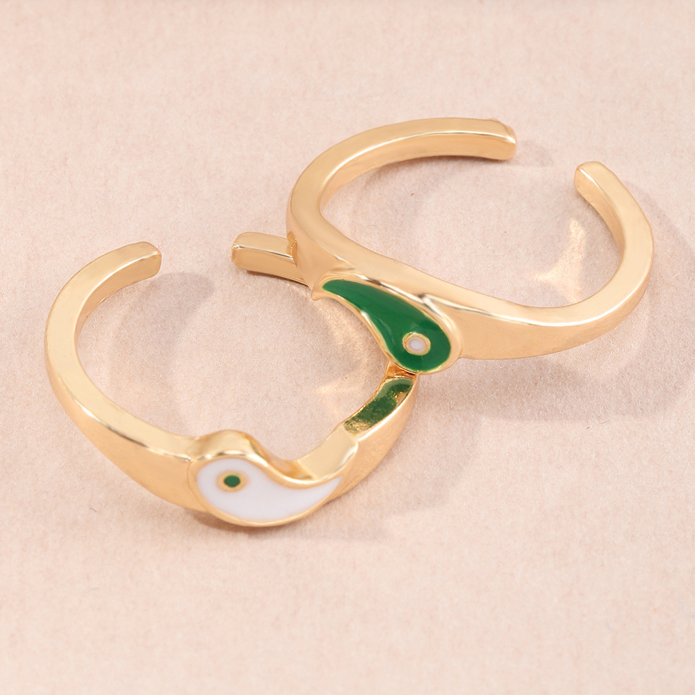 green and white taichi couple girlfriends Valentineu0027s day ring