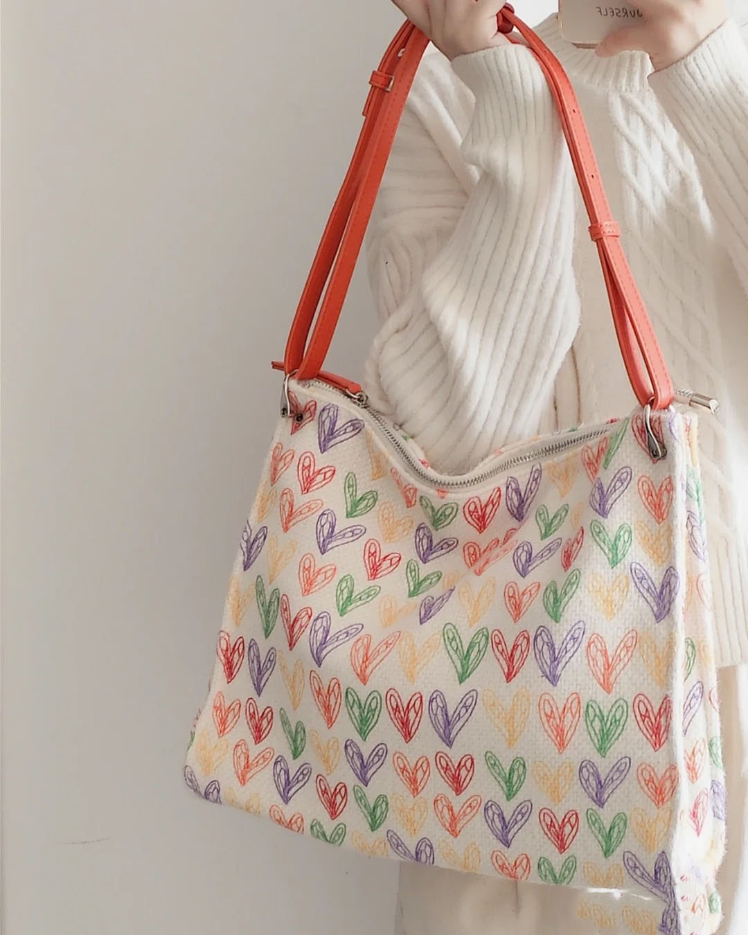 Women's Medium Canvas Heart Shape Streetwear Zipper Shoulder Bag display picture 1