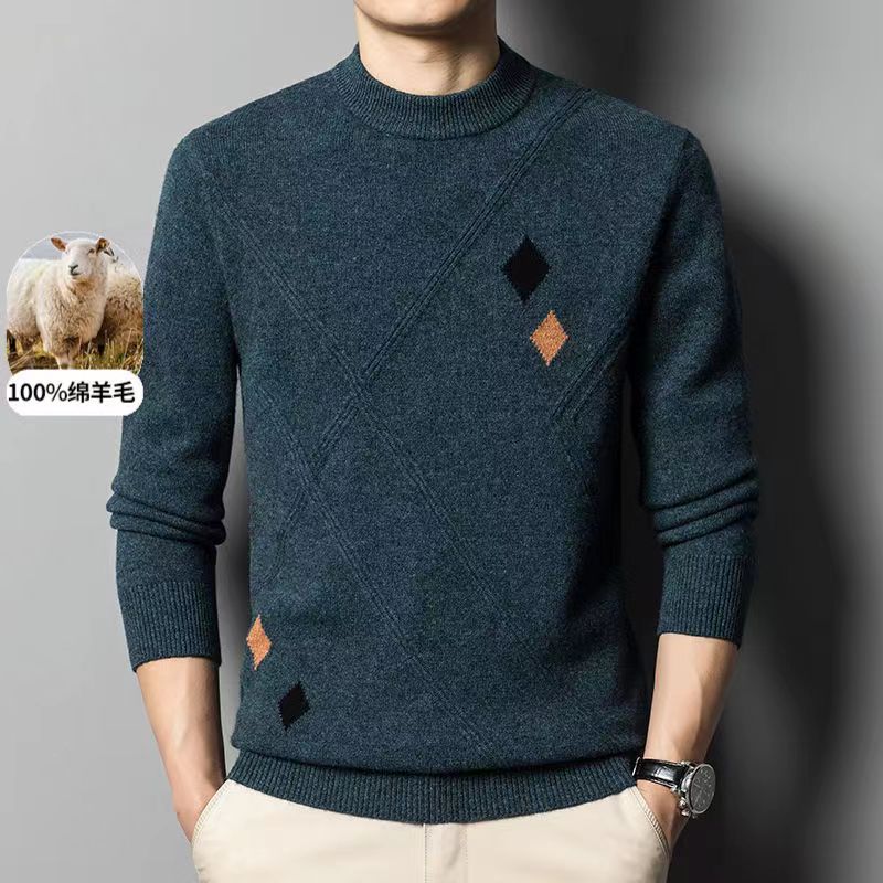 Trend base woolen sweater with a round collar for leisure