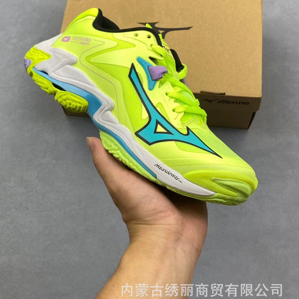 跨境批批发高版本MZN WAVE LIGHTNING Z8 男女通用防滑专业排球鞋
