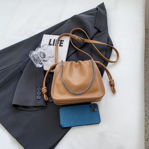 Chain pleated bag women's bag  new trendy solid color versatile shoulder bag high-end western style crossbody bag