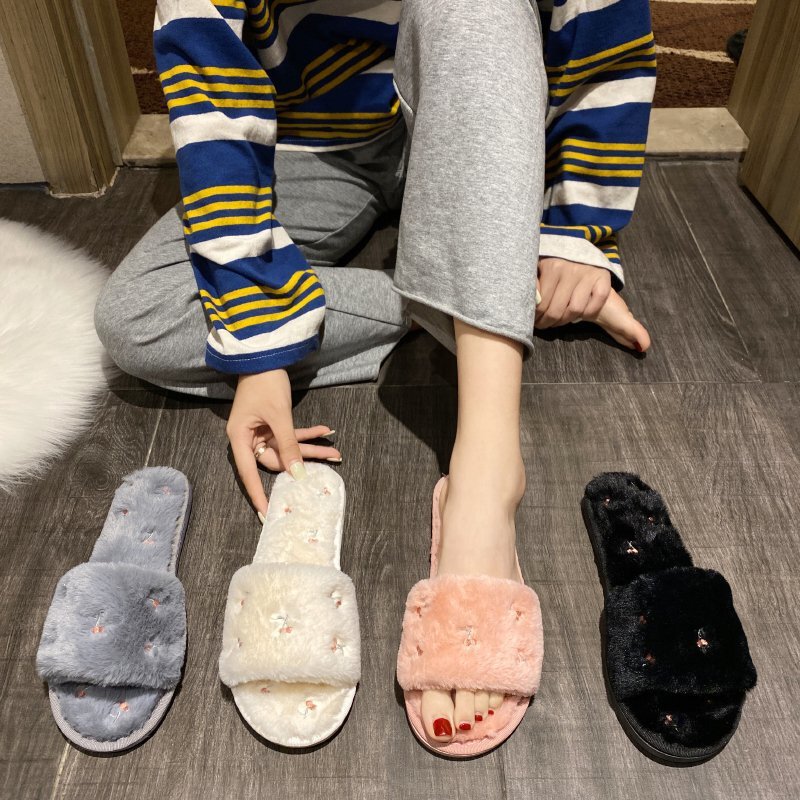 Factory wholesale autumn and winter new net red open-toe women's wool mop flat bottom non-slip home soft bottom embroidered open cotton mop