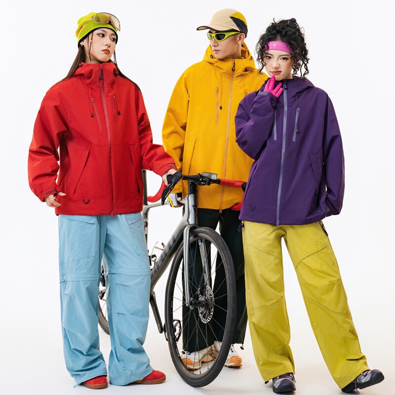 High-Quality Couple's Outdoor Sports Waterproof and Windproof Three-In-One Jacket Dopamine Color Series Outdoor Softshell Jacket