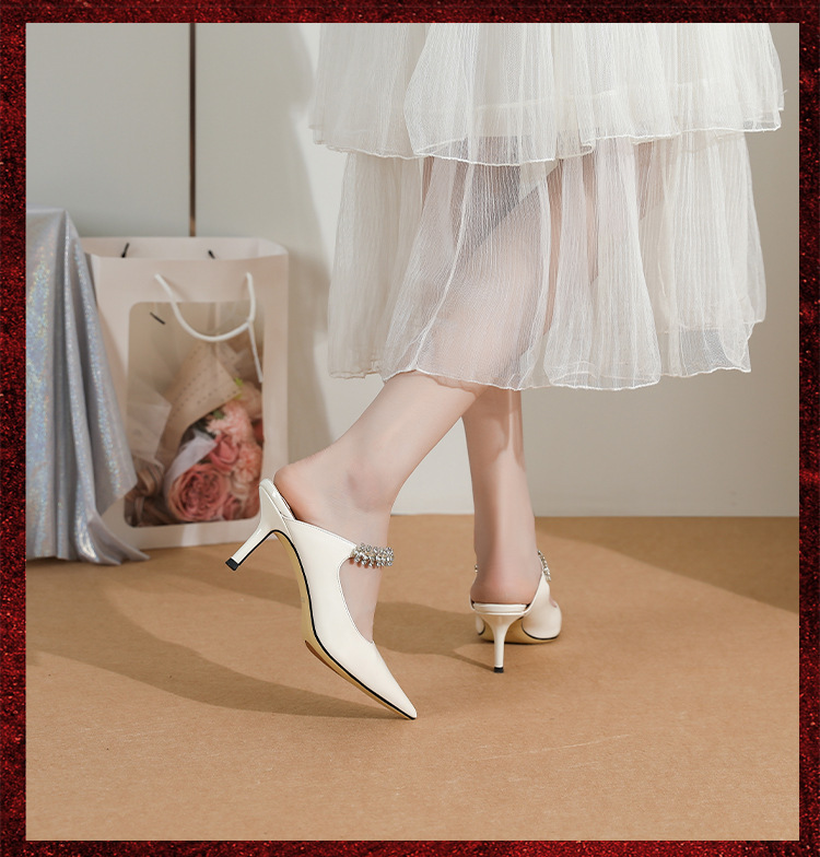 Sandalias de charol con punta puntiaguda y tacón alto de 2025, nuevas sandalias de verano con diamantes de imitación en color, tacón alto fino, punta abierta, elegantes, estilo halter, a la moda._voghion.com