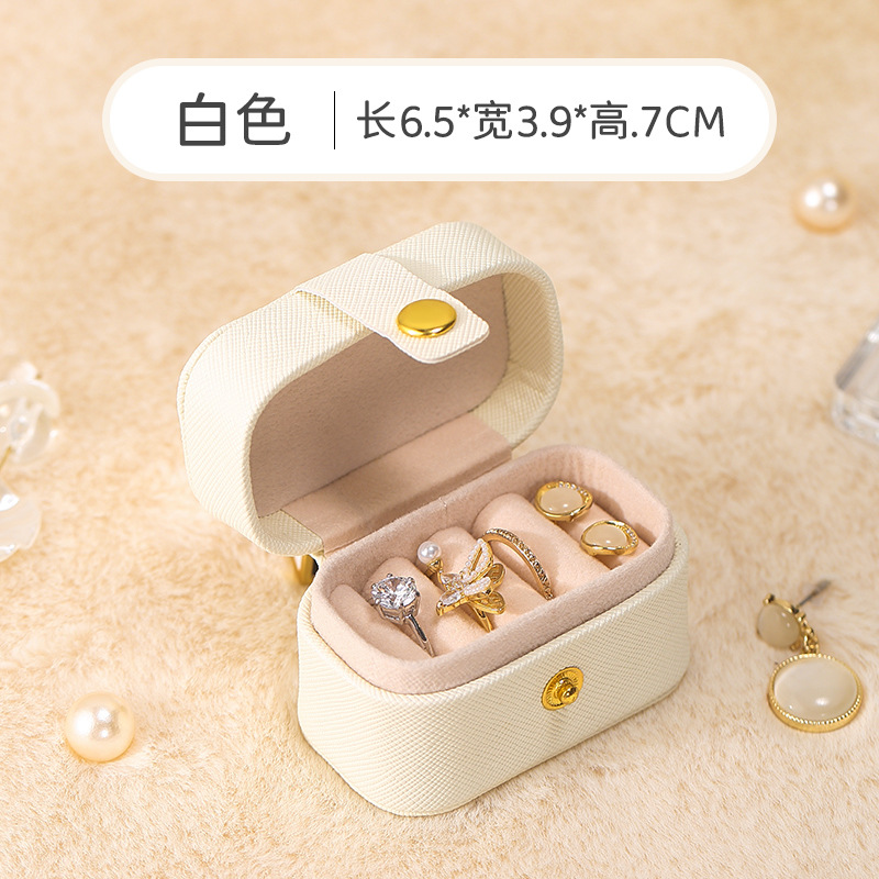 Mini caja de anillo (blanco)