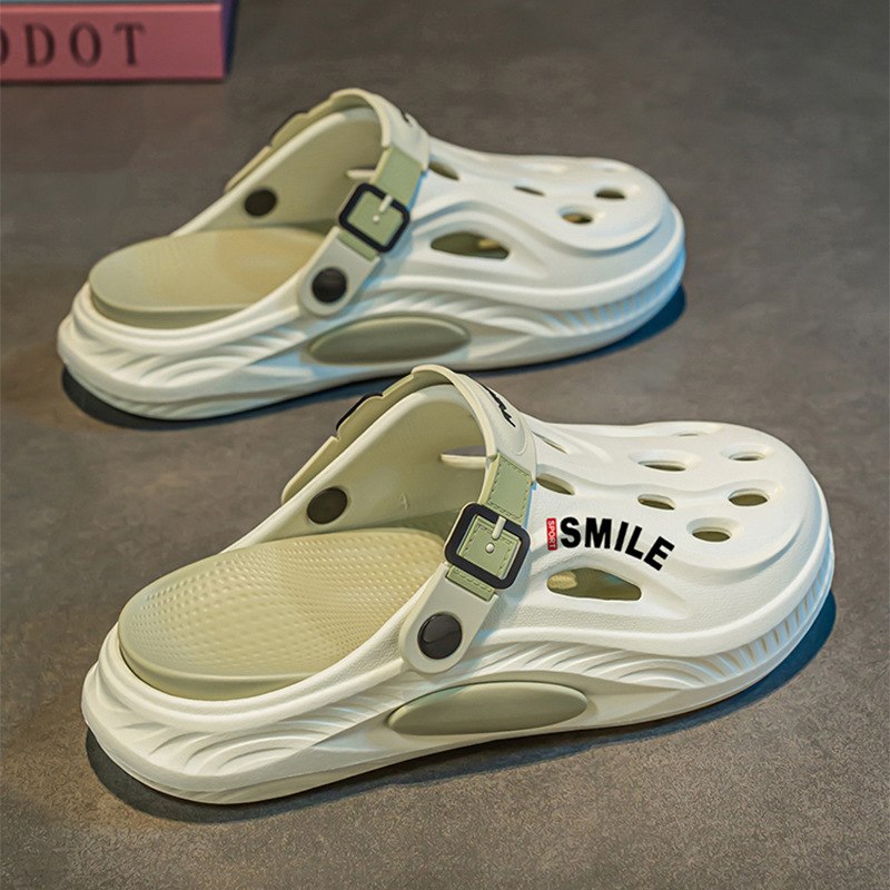 Zapatos con agujeros transfronterizos para hombres 2025 verano nuevo estilo sandalias deportivas antideslizantes y desodorantes para conducir sandalias y zapatillas