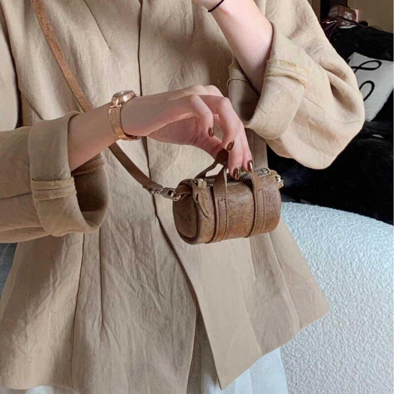 Vintage Brown 2024 Autumn New Mini Refined Niche Neck High-end Sense Cylinder Shoulder Crossbody Mini Bag Vintage Brown 2024 Autumn New Mini Refined Niche Neck High-end Sense Cylinder Shoulder Crossbody Mini Bag