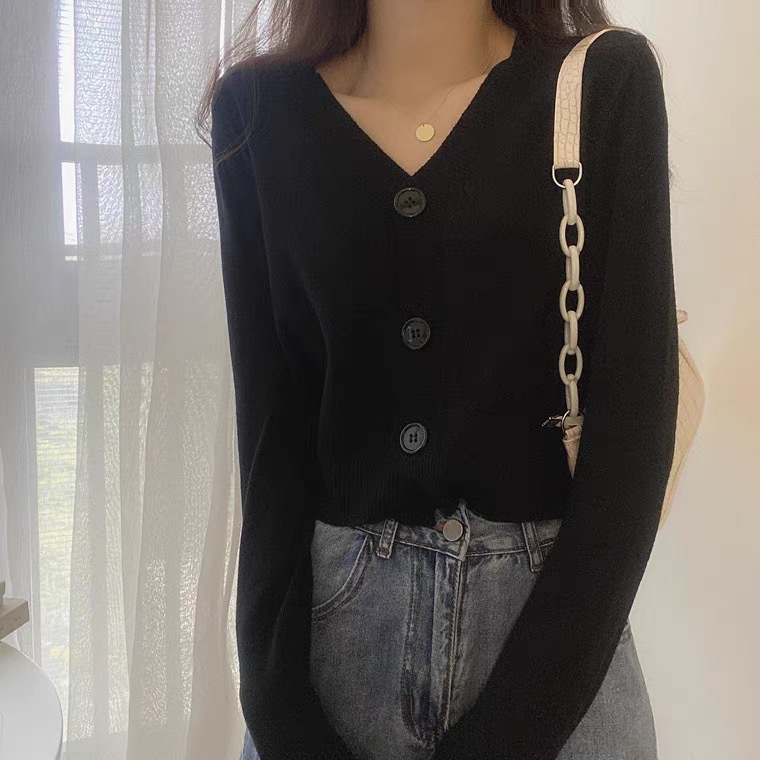 검은색