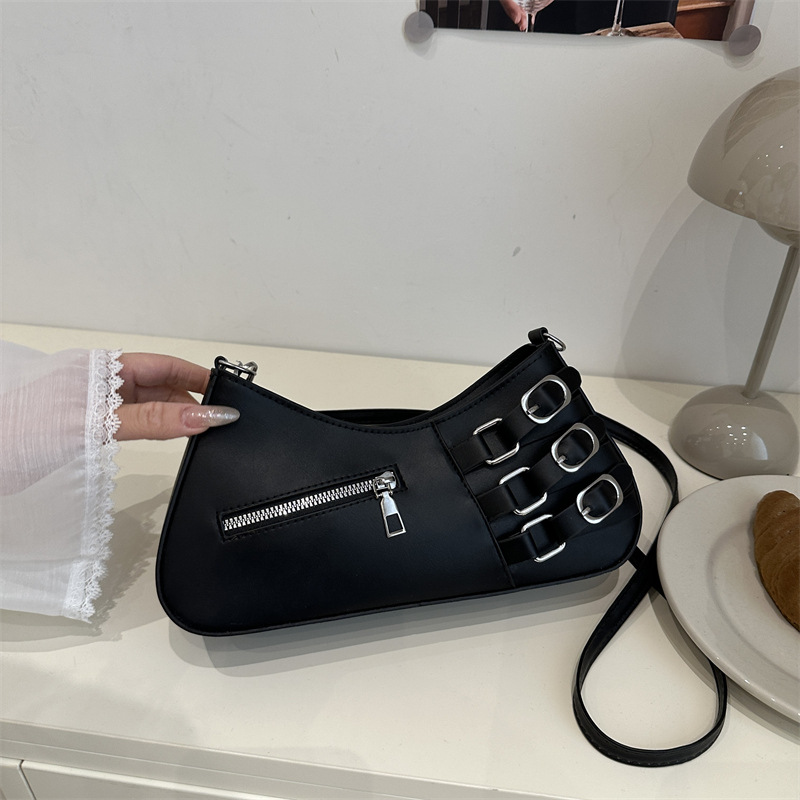 Bolso pequeño para mujeres 2025, primavera nueva moda de viaje, bolso de hombro, moda versátil, bolso de brazo de aire extranjero.