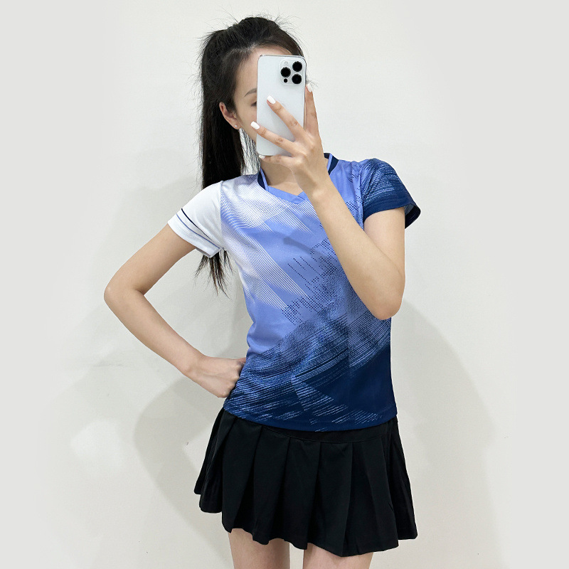 Nuevo conjunto de bádminton hombre y mujer ropa deportiva transpirable manga corta uniforme de entrenamiento de estudiantes impresión número de comercio exterior