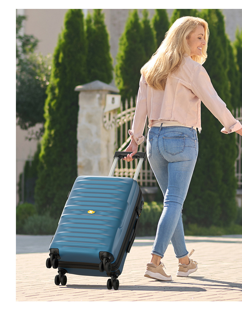Vali nhựa PC cao cấp chống rơi, dung tích lớn, có khóa số, size 20/24/28 inch — Chất liệu PC cao cấp màu bạc chi tiết 18