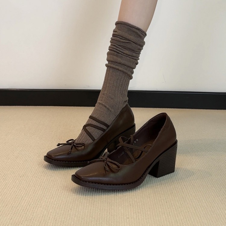 Universal belt low-cut, Mary Jane shoes heels, easy to put on, wide stable heel, balletcore style