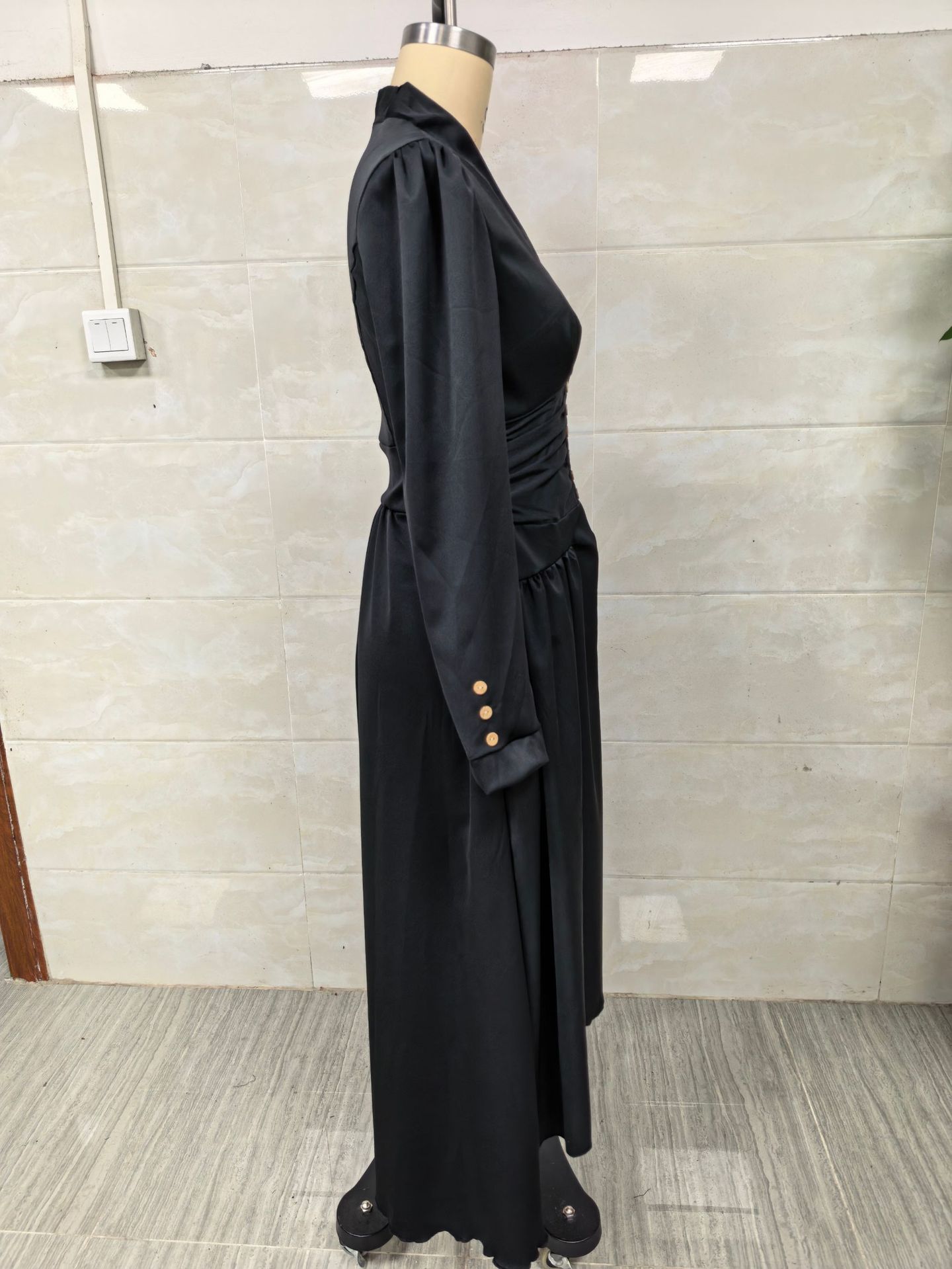 Elegant Waist Cinching V Neck Puff Sleeve Dress Full Skirt Women's Clothing_ecoleips.com
