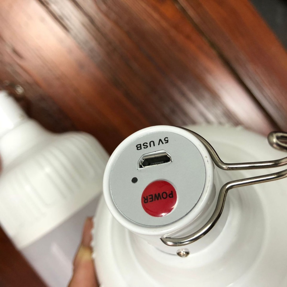 Gao fushuai bombilla súper brillante al aire libre falla de energía del hogar emergencia larga resistencia puesto en el mercado nocturno bombilla de carga