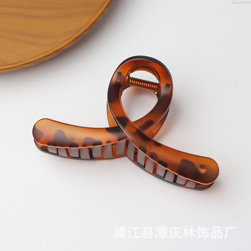 TCB大号复古简约豹纹抓夹2025新款交叉造型高级感盘发鲨鱼夹发饰|undefined