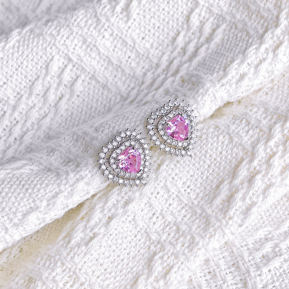 6g Weight Copper Ear Needle Material Zircon Inlay Material Ear Studs Classification 1 Pair Quantity Daily Occasion Copper Material Heart Shape Pattern Women's Gender Inlay Design Elegant, Shiny Style 1 Pair Elegant Shiny Heart Shape Inlay Copper Zircon Ear Studs 10