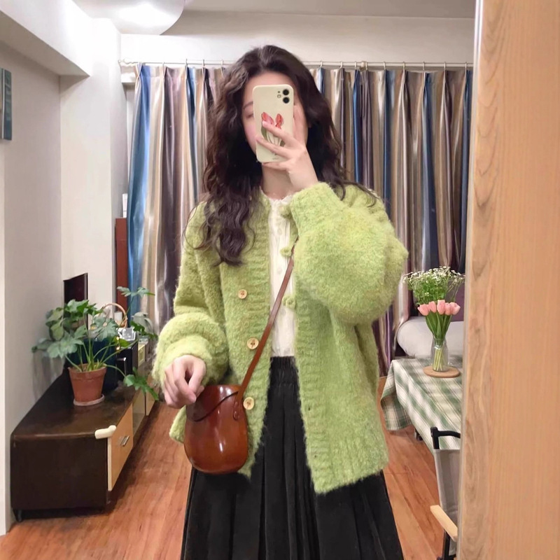牛油果绿色毛衣外套女秋冬软糯宽松休闲外搭慵懒风针织开衫上衣潮|undefined