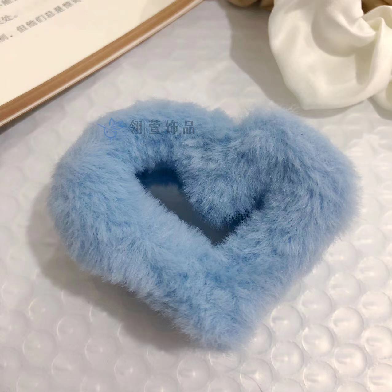27#7 heart shape (11# blue)