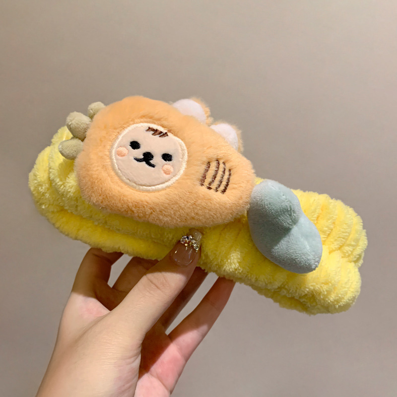 Otoño e invierno peluche dinosaurio maquillaje lavado facial correa de cabello mujer lindo conejo correa de cabello antideslizante gato estrella cerdo adornamiento de cabello