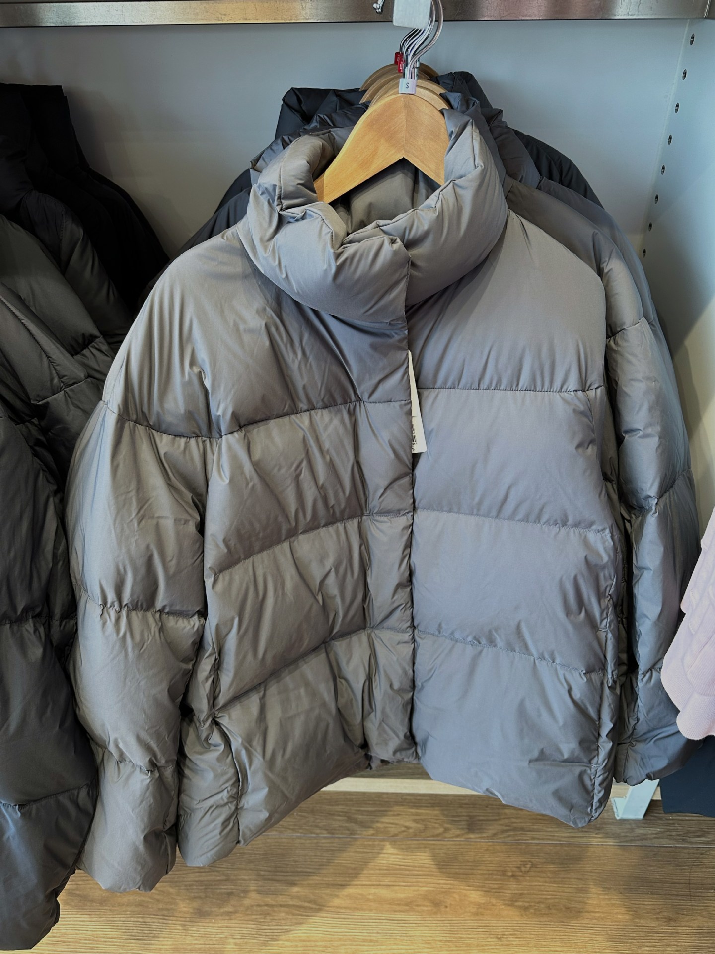 그래파이트 그레이