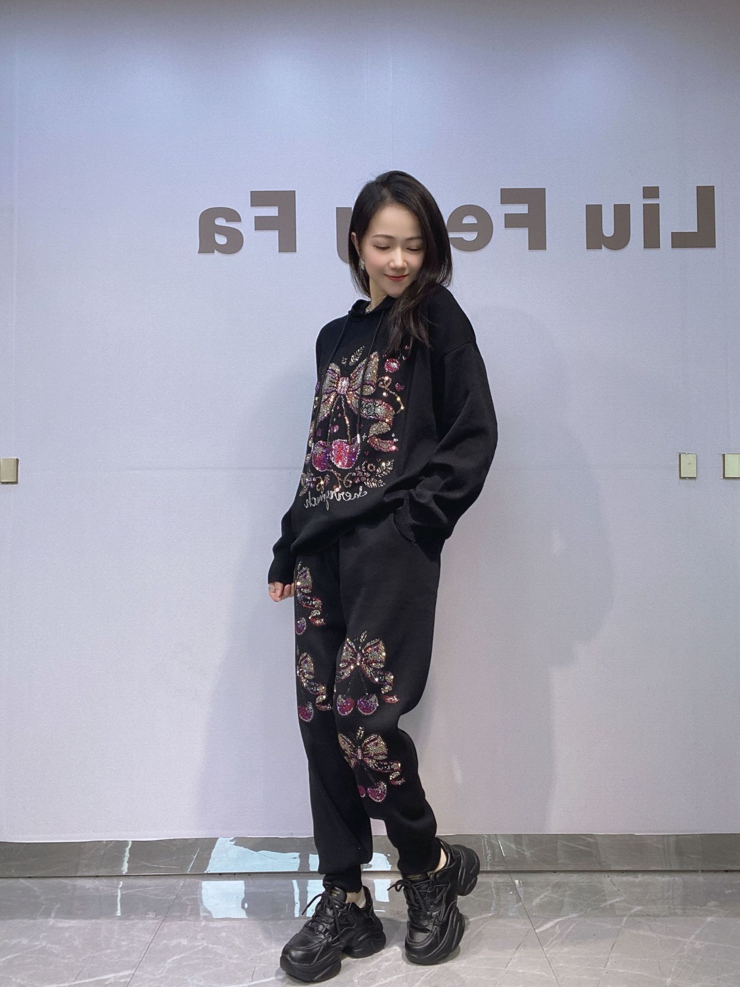 Trajes de punto transfronterizos de otoño de mujeres con capuzas camisas de mangas largas + pantalones de cintura elástica ropa deportiva de diamante de tamaño grande dos piezas
