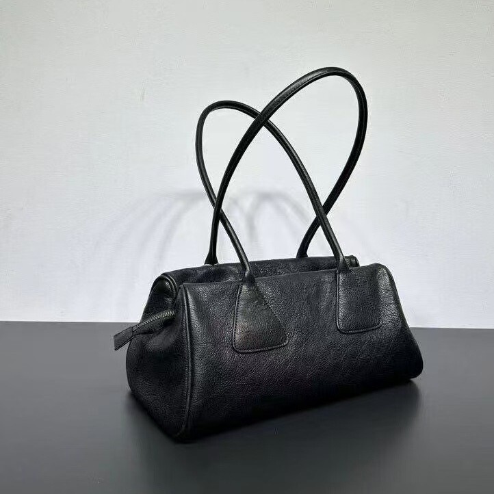 Niche Design 2025 Autumn and Winter Influencer Picks Pillow Bag Suede Satchel Shoulder Casual Work Clothing Versatile Bag