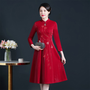 2025 New Classy Autumn Clothing, Mother-In-Law's Wedding Banquet Cheongsam, Classy Young Mother's Velvet Dress