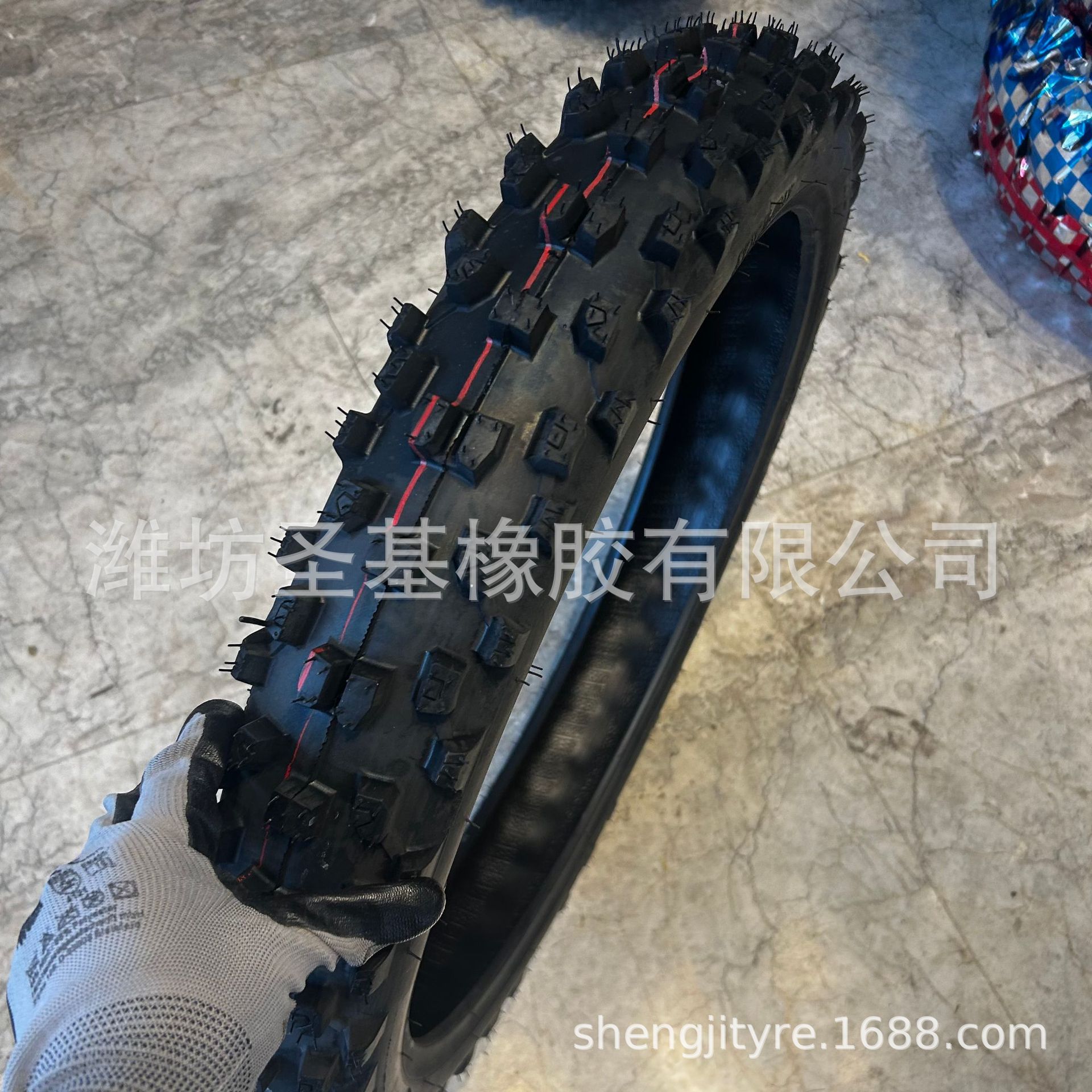 42500ff01d95d40dca872434fd2a76