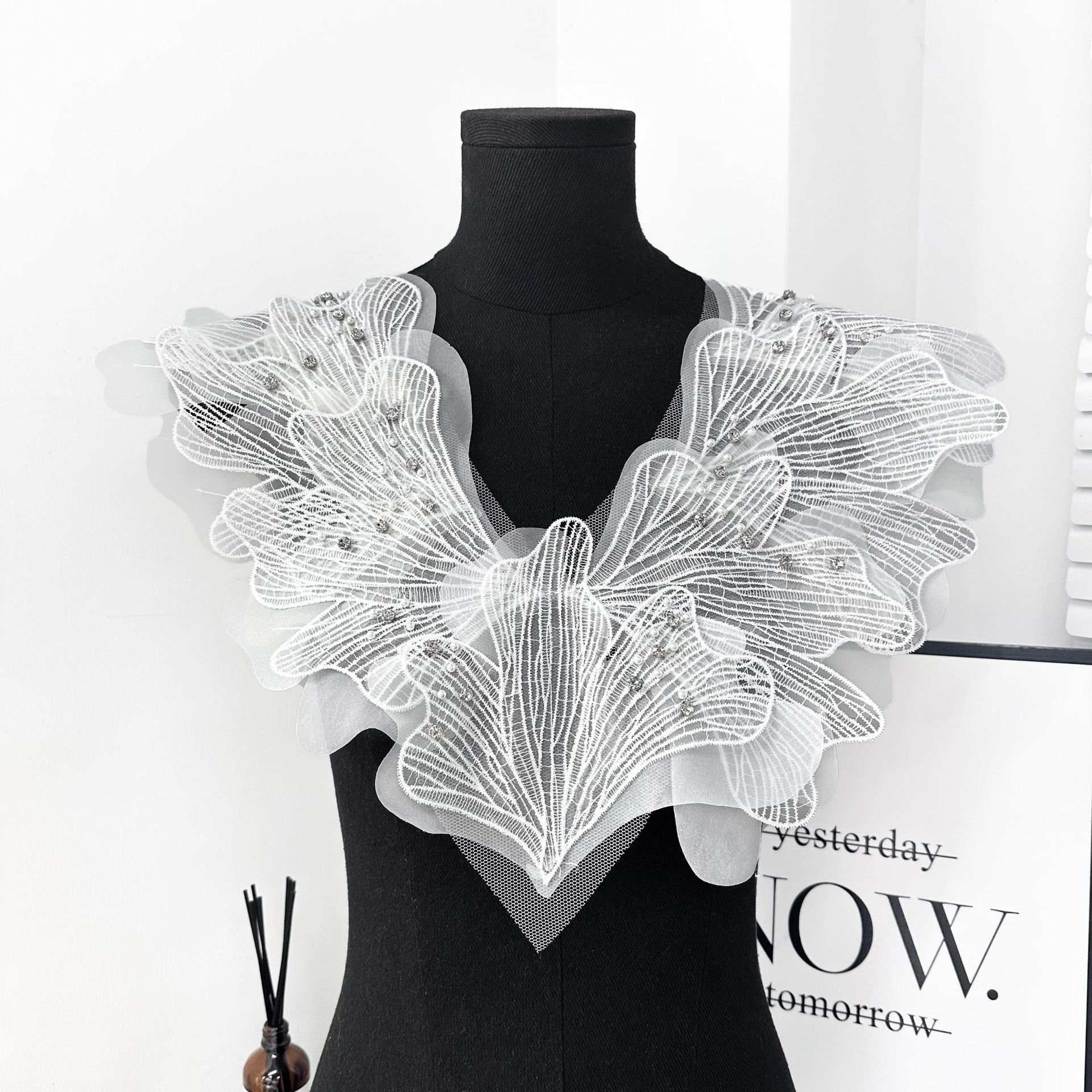 Encaje, cuentas, hilo de pescado, pegatinas de tela de flores tridimensionales, ropa de mujer, ropa de otoño y verano, camisas, accesorios de vestir image 6