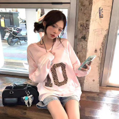 潮牌美式粉色V领球衣长袖t恤女春季2025新款oversize豹纹印花上衣