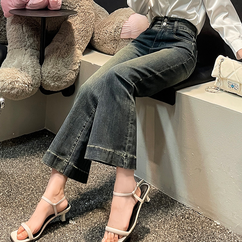 High-waisted nine-point slightly flared jeans for women in spring and autumn 2024 new small slim fit slim flared pants