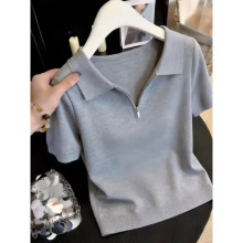 �������е��nϵС���ӻ�ɫ���polo�I���z����T��Ůᘿ������³�