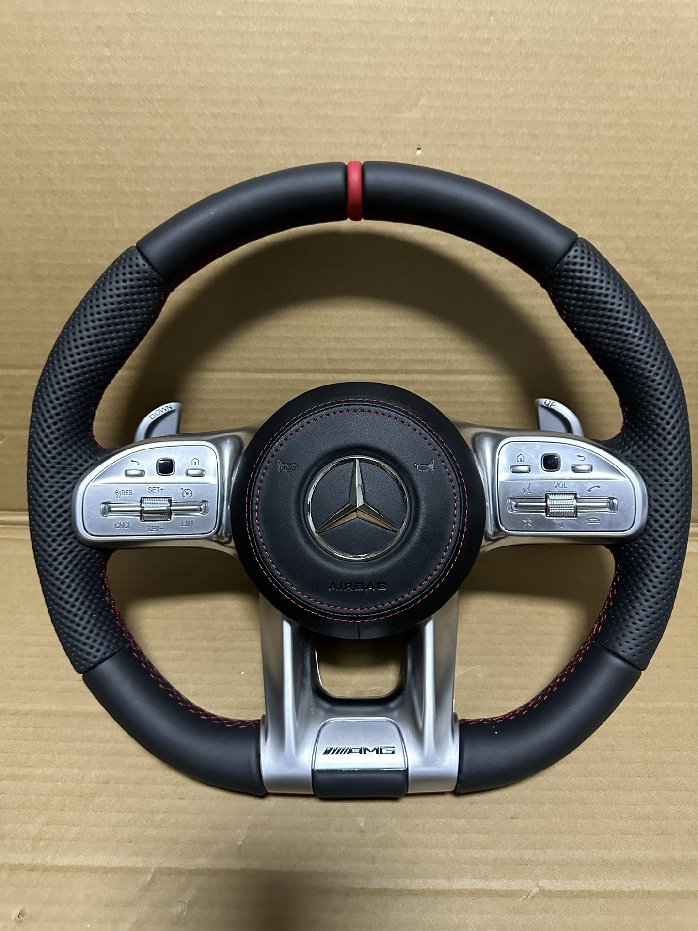 Mercedes-Benz steering wheel 809CLA C-Class E-Class S-Class ML old model upgraded to new model steering wheel C200E300 AMG
