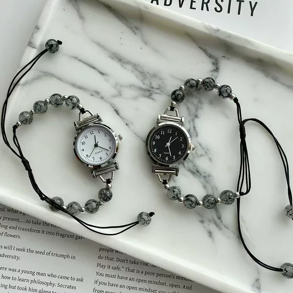 Hot-Selling New Product, Trendy Digital Women's Watch, Girls' Watch, Student Exam Watch, Bead Chain Pull-Out Design